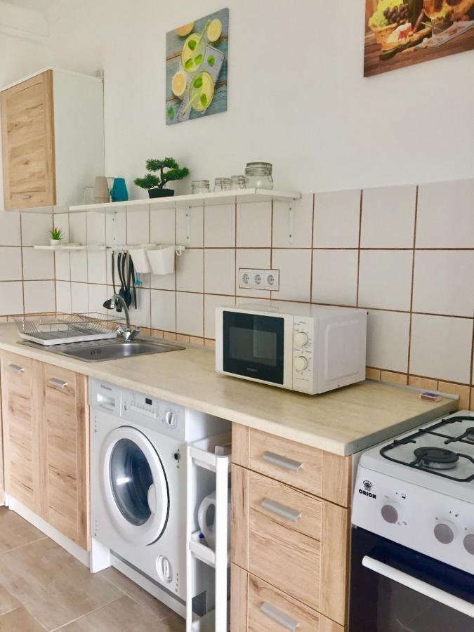 Lelle-kert Apartman 01 Balatonlelle Extérieur photo